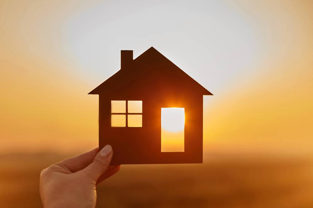 SOLAR ENERGY pros and cons